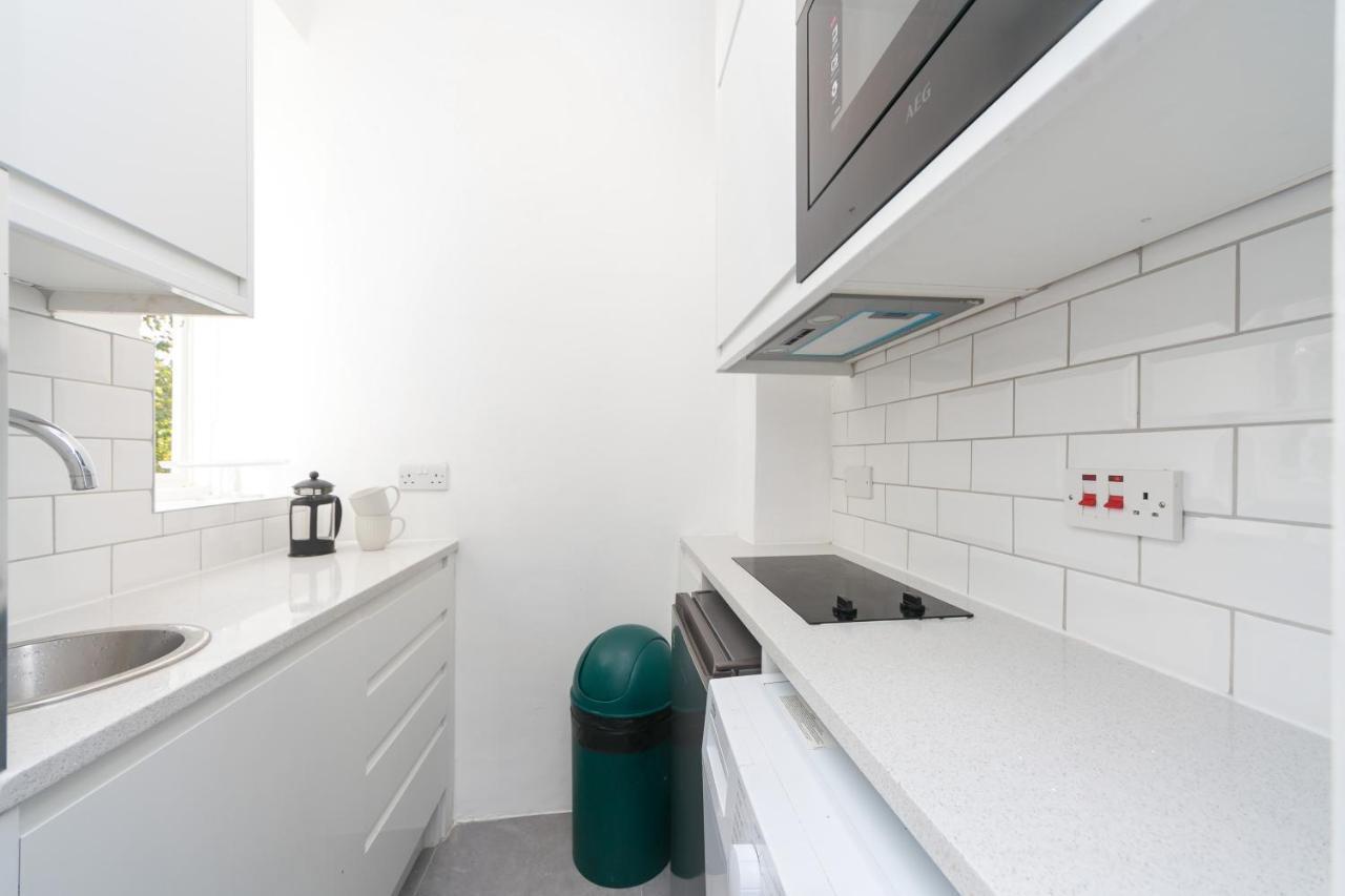 לונדון Beautifully Presented Centrally Located Studio Apartment מראה חיצוני תמונה