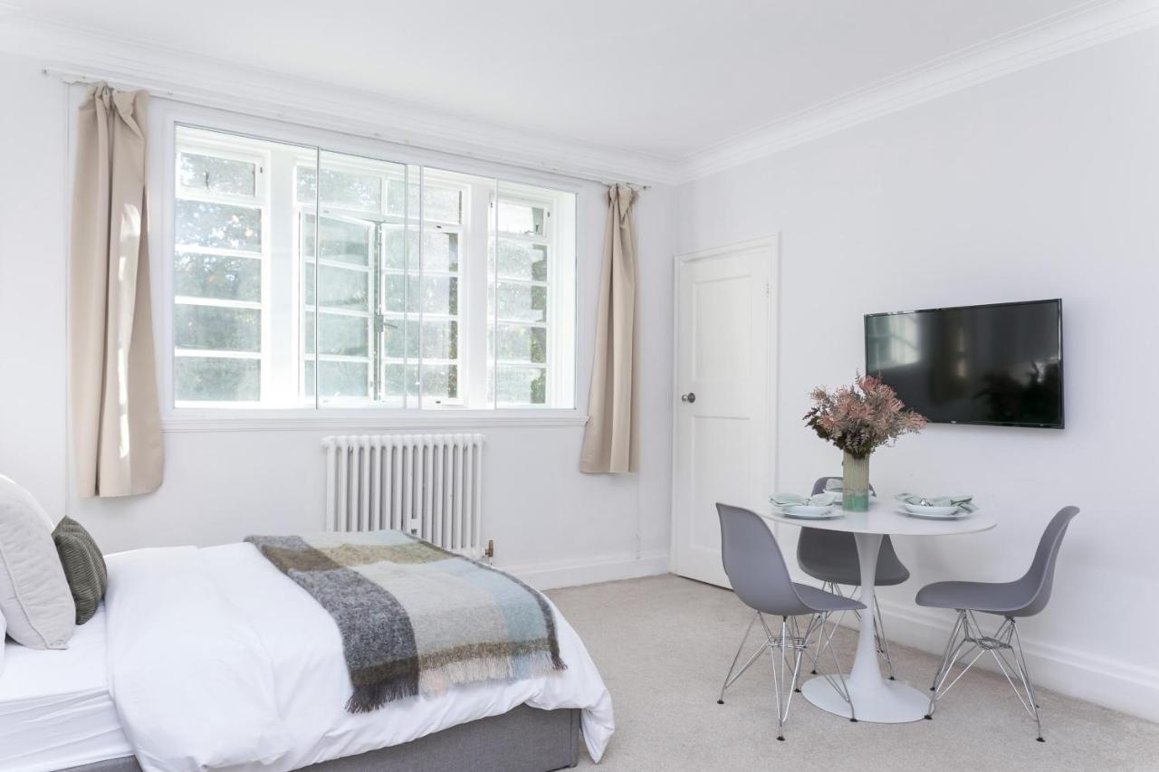 לונדון Beautifully Presented Centrally Located Studio Apartment מראה חיצוני תמונה